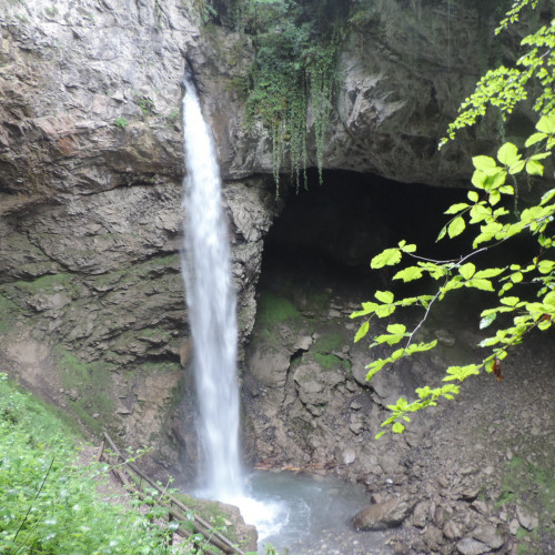 Grotte et Cascade de Seythenex